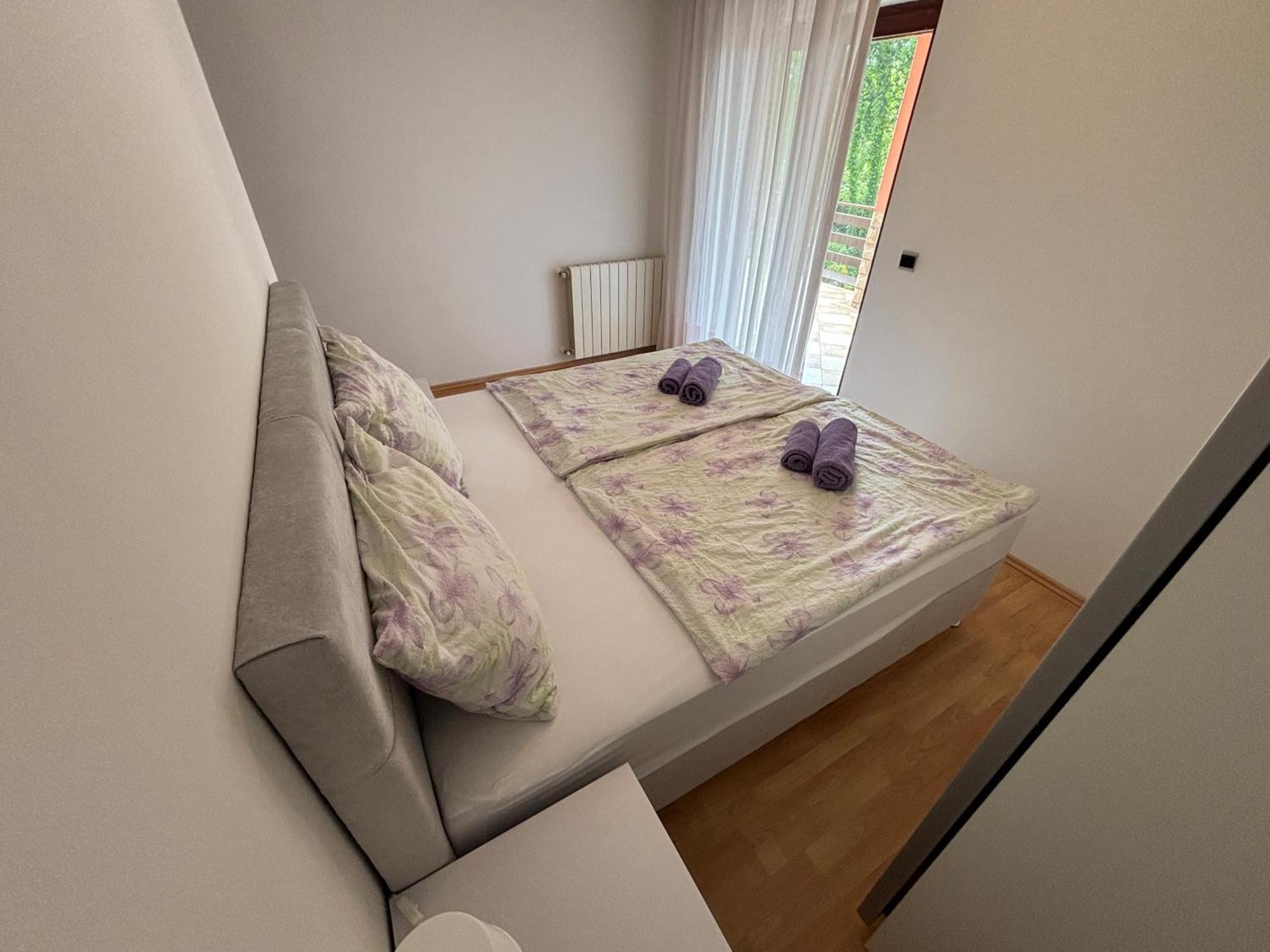 Apartments Iva & Ammm Малинска Экстерьер фото